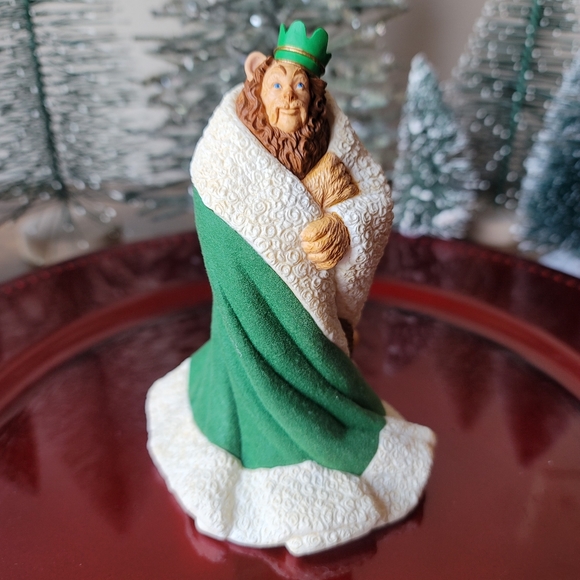 Hallmark Other - NIB 2013 Cowardly Lion Wizard of Oz Hallmark Christmas Ornament